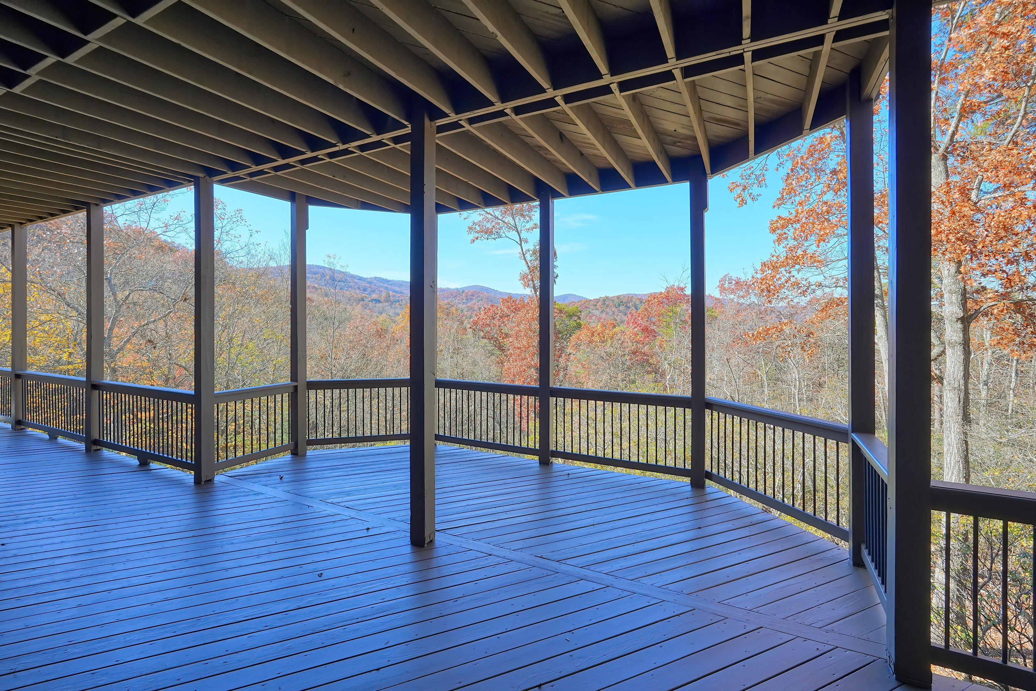  Stunning Interiors Meet Breathtaking Mountain Views in Big Canoe - 物件實景