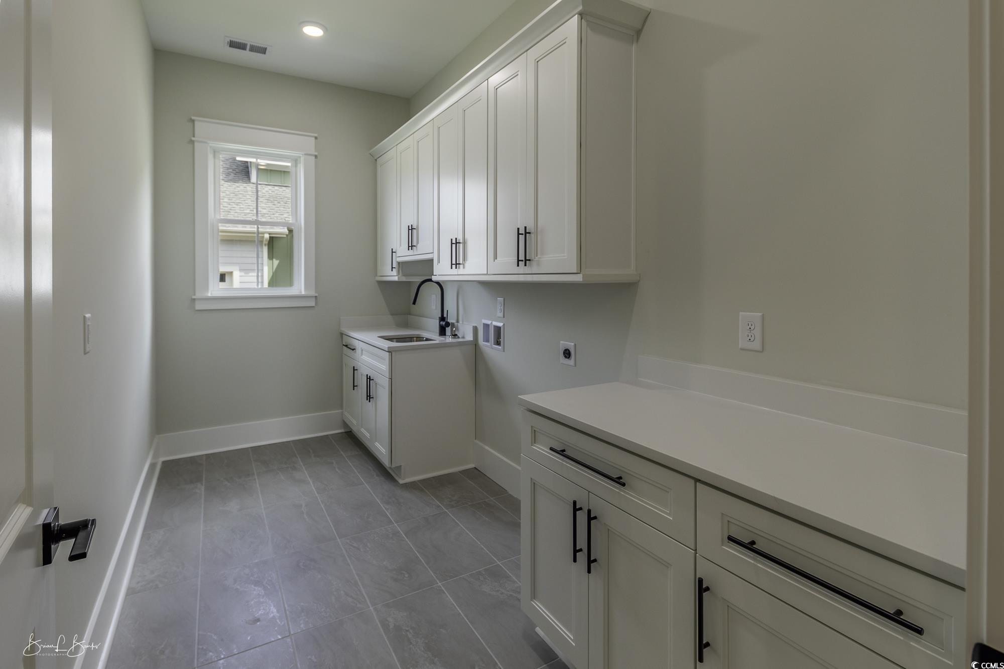 Myrtle Beach, South Carolina, 29579, United States, 4 Bedrooms Bedrooms, ,5 BathroomsBathrooms,Residential,For Sale,1894997