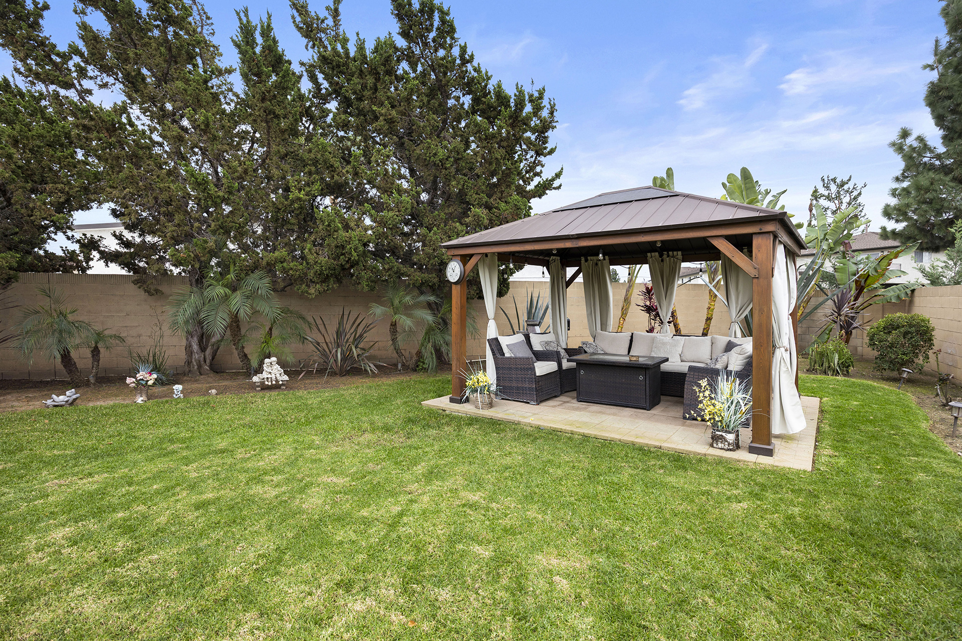 Orange, California, 92865, United States, 3 Bedrooms Bedrooms, ,1 BathroomBathrooms,Residential,For Sale,2008616