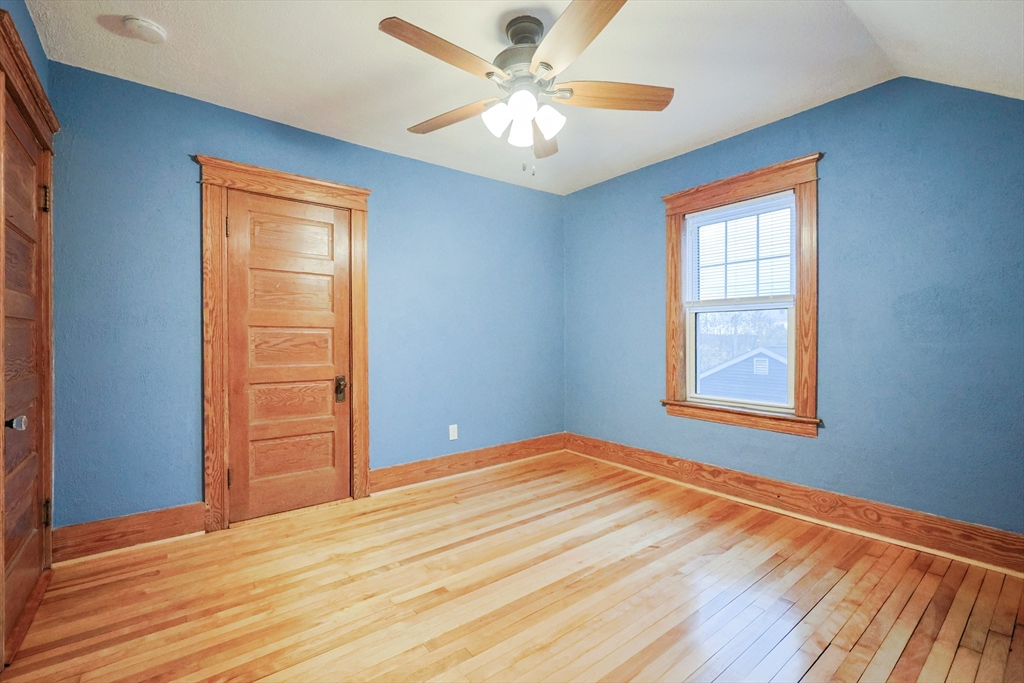 Worcester, Massachusetts, 01606, United States, 3 Bedrooms Bedrooms, ,4 BathroomsBathrooms,Residential,For Sale,1992890