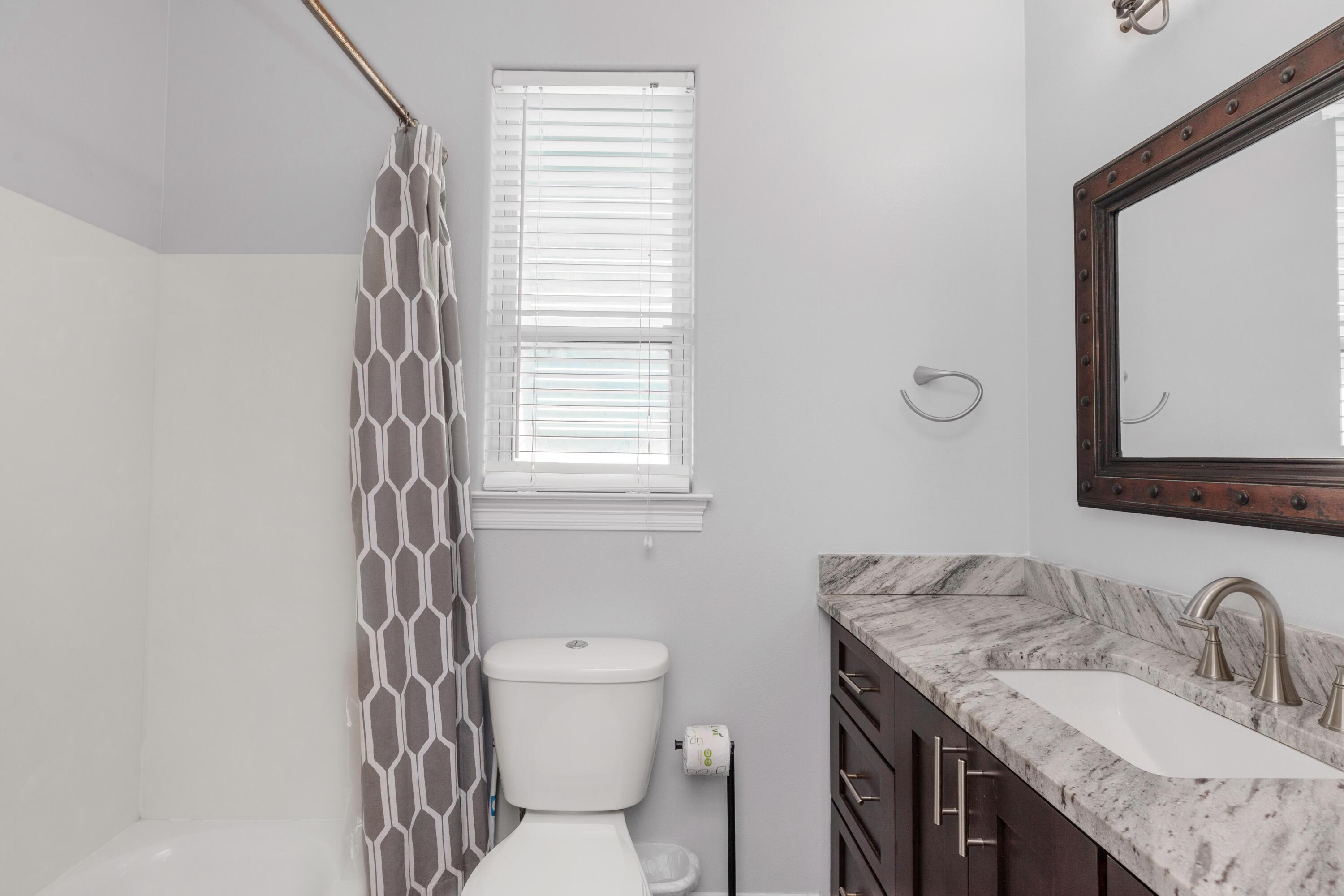 Destin, Florida, 32541, United States, 4 Bedrooms Bedrooms, ,4 BathroomsBathrooms,Residential,For Sale,1984209