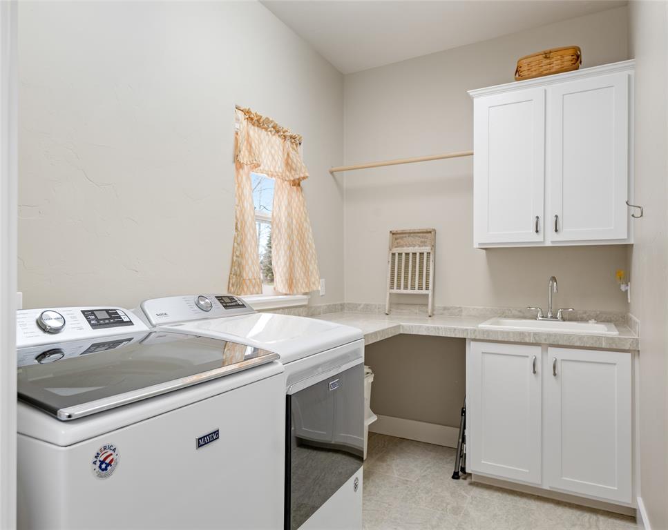 Kalispell, Montana, 59901, United States, 4 Bedrooms Bedrooms, ,3 BathroomsBathrooms,Residential,For Sale,1936978