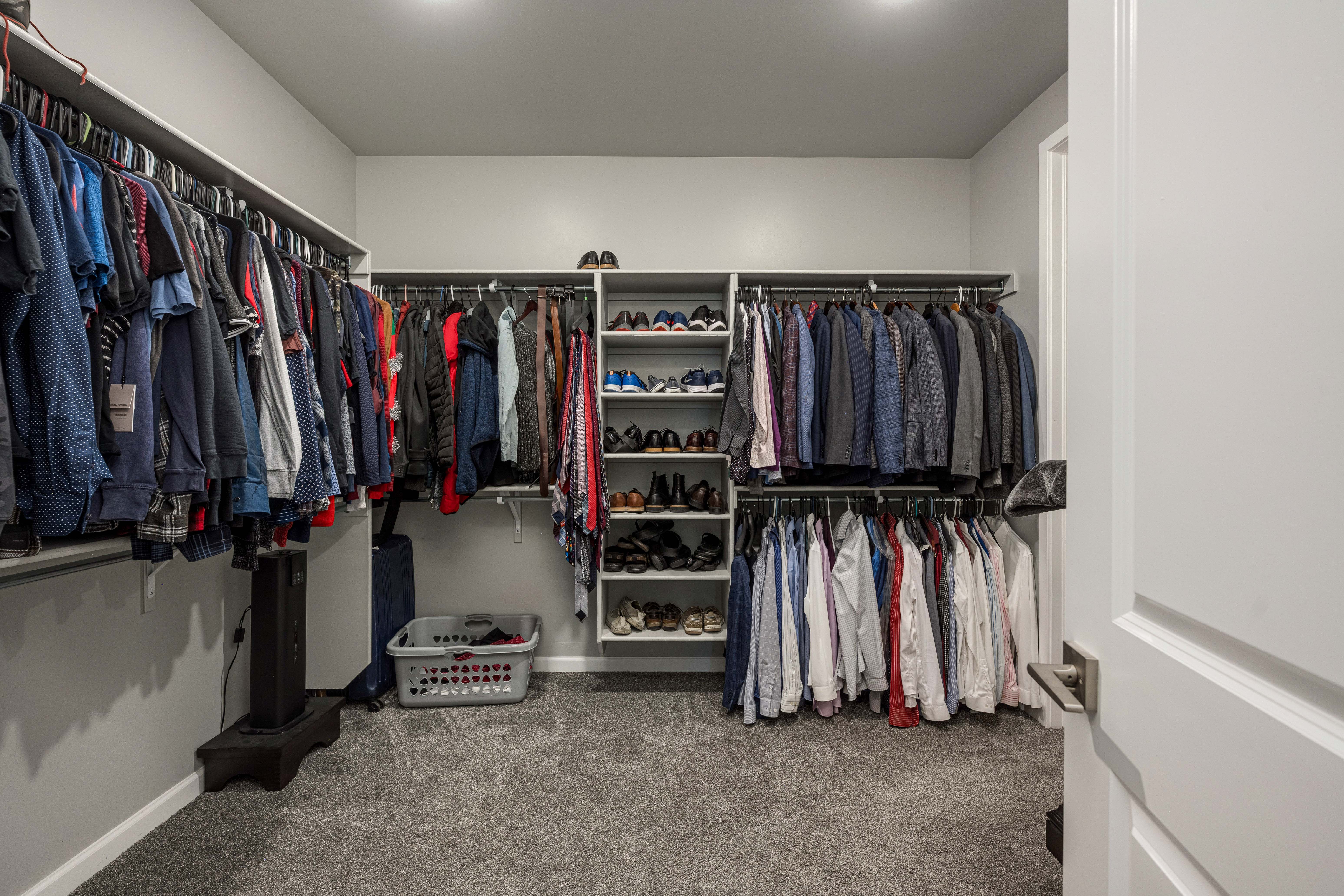 Las Cruces, New Mexico, 88011, United States, 5 Bedrooms Bedrooms, ,3 BathroomsBathrooms,Residential,For Sale,1983891