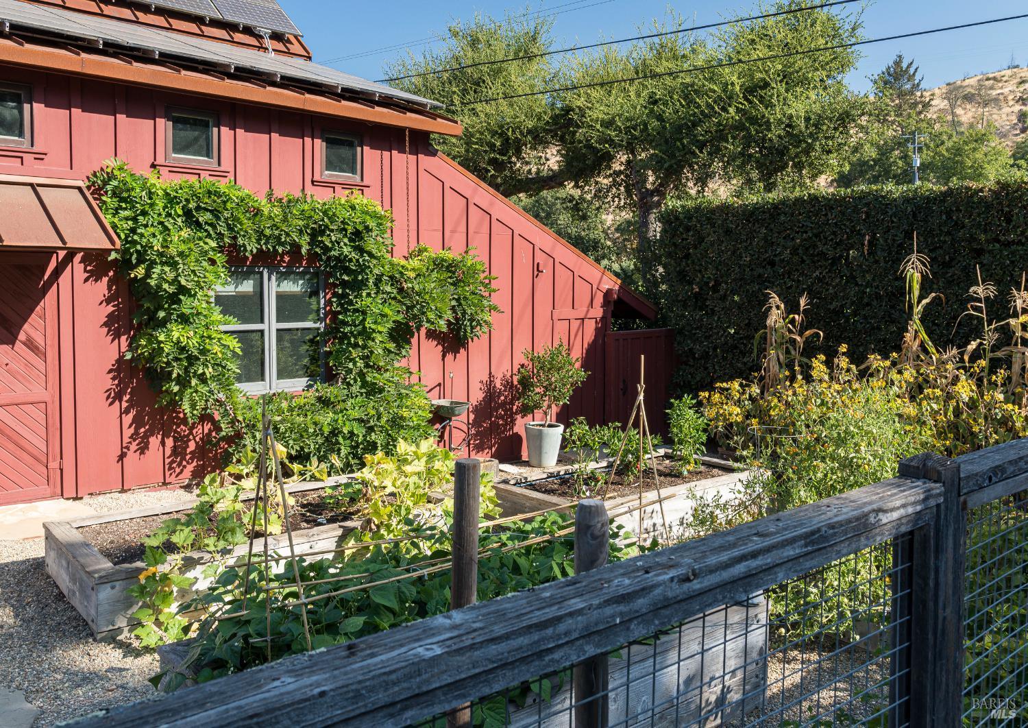 St. Helena, California, 94574, United States, 4 Bedrooms Bedrooms, ,5 BathroomsBathrooms,Residential,For Sale,1933157
