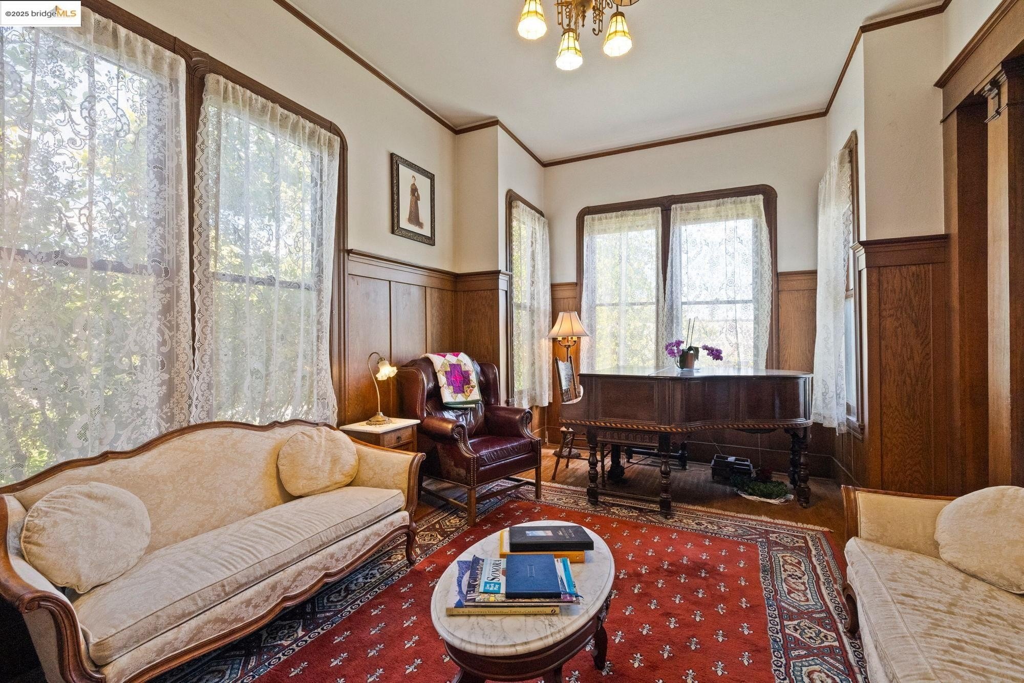 Sonora, California, 95370, United States, 5 Bedrooms Bedrooms, ,5 BathroomsBathrooms,Residential,For Sale,1903686