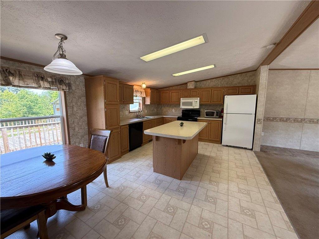 Unadilla, New York, 13849, United States, 3 Bedrooms Bedrooms, ,2 BathroomsBathrooms,Residential,For Sale,1850052