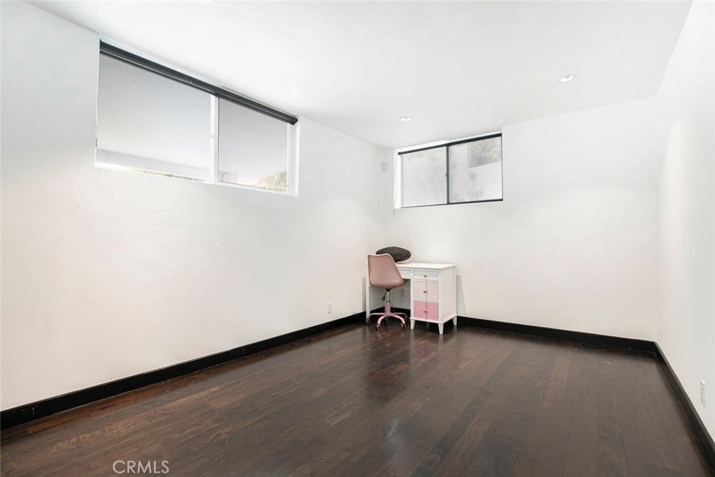 Woodland Hills, California, 91364, United States, 3 Bedrooms Bedrooms, ,3 BathroomsBathrooms,Residential,For Sale,1942330