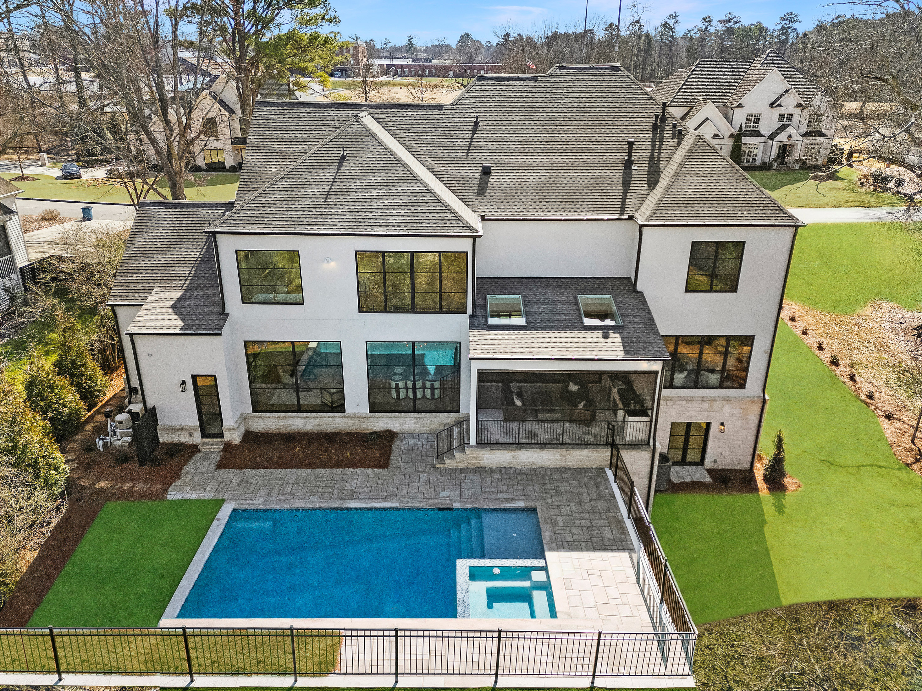  Exceptional New Home Located in Sought-After Communities in Downtown Alpharetta - 物件實景