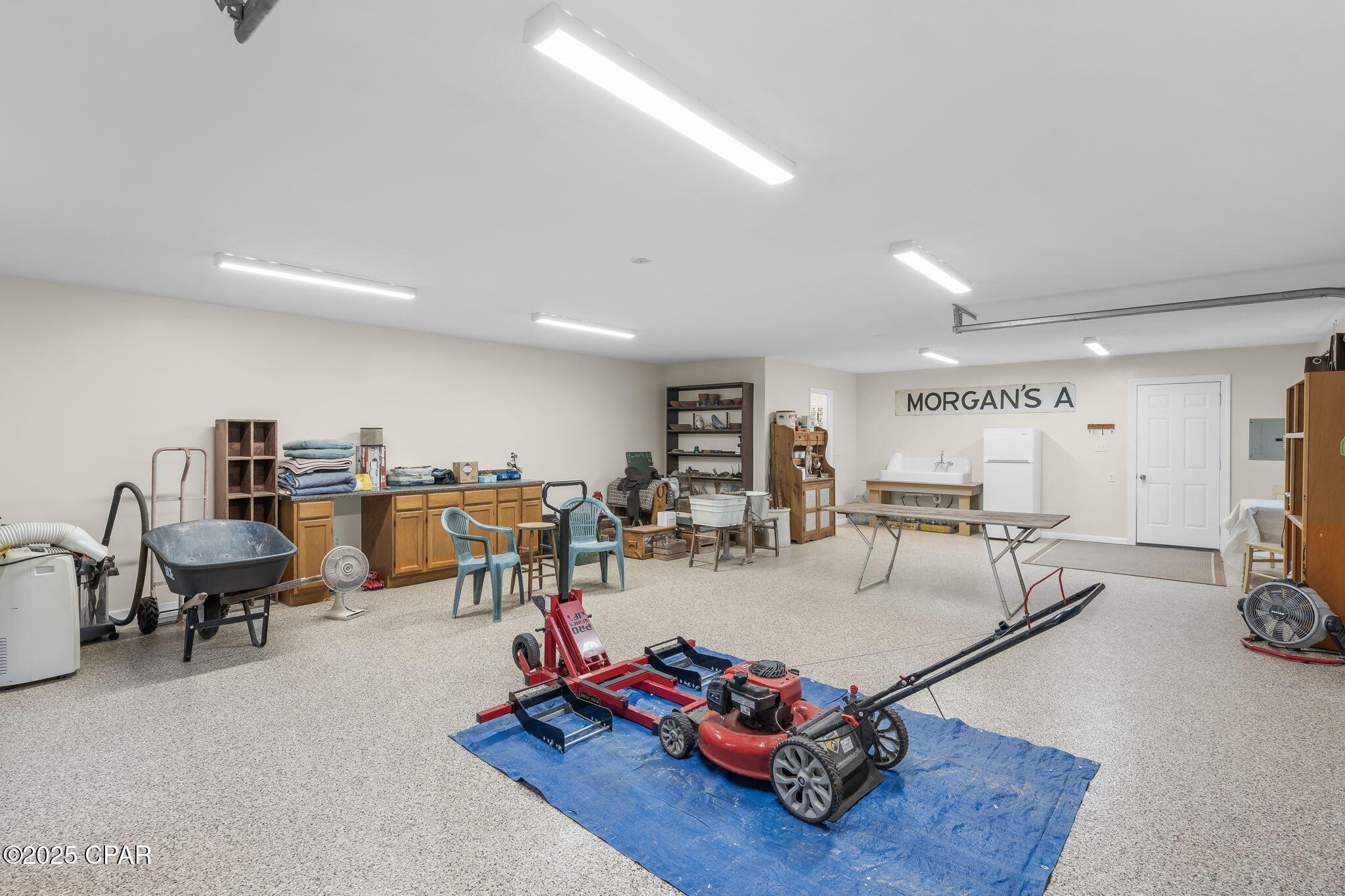 Youngstown, Florida, 32466, United States, 6 Bedrooms Bedrooms, ,6 BathroomsBathrooms,Residential,For Sale,1983496