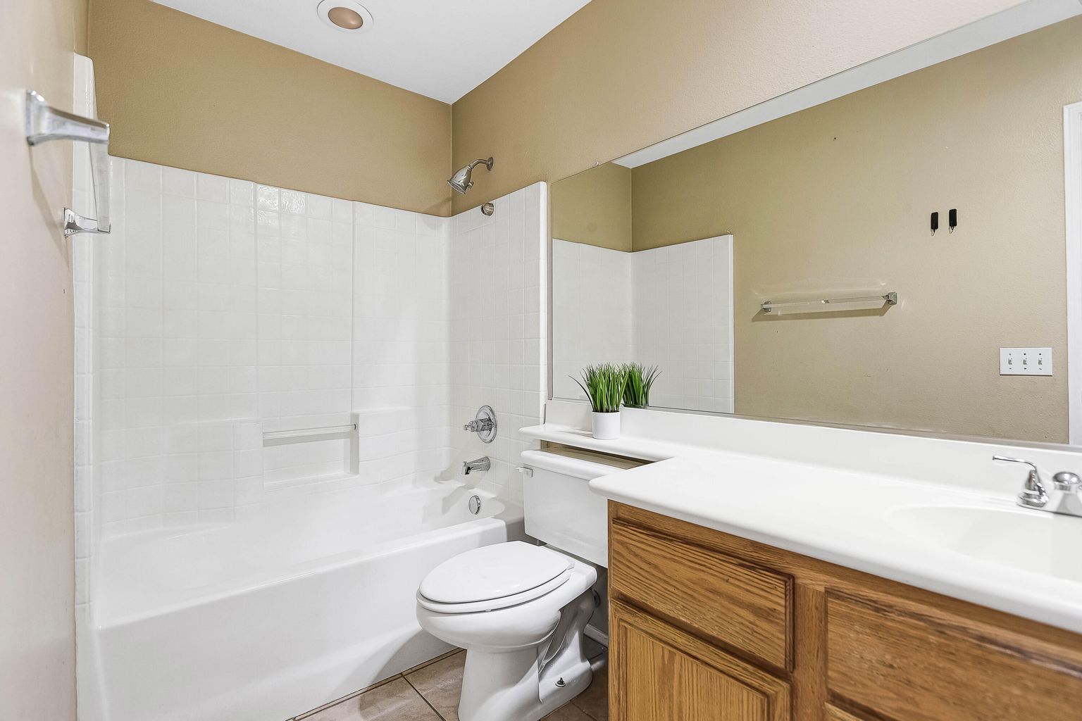 La Quinta, California, 92253, United States, 4 Bedrooms Bedrooms, ,2 BathroomsBathrooms,Residential,For Sale,1921262