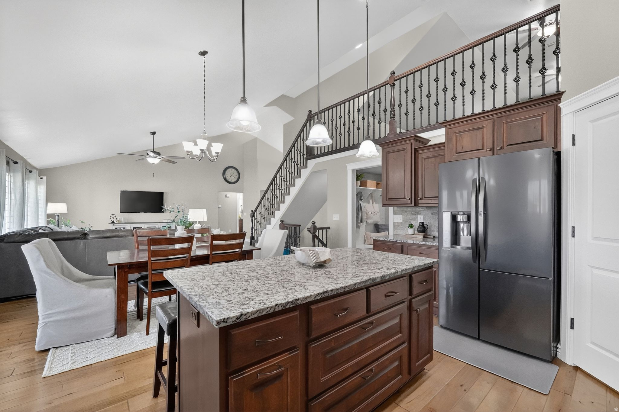 Syracuse, Utah, 84075, United States, 5 Bedrooms Bedrooms, ,3 BathroomsBathrooms,Residential,For Sale,2003414