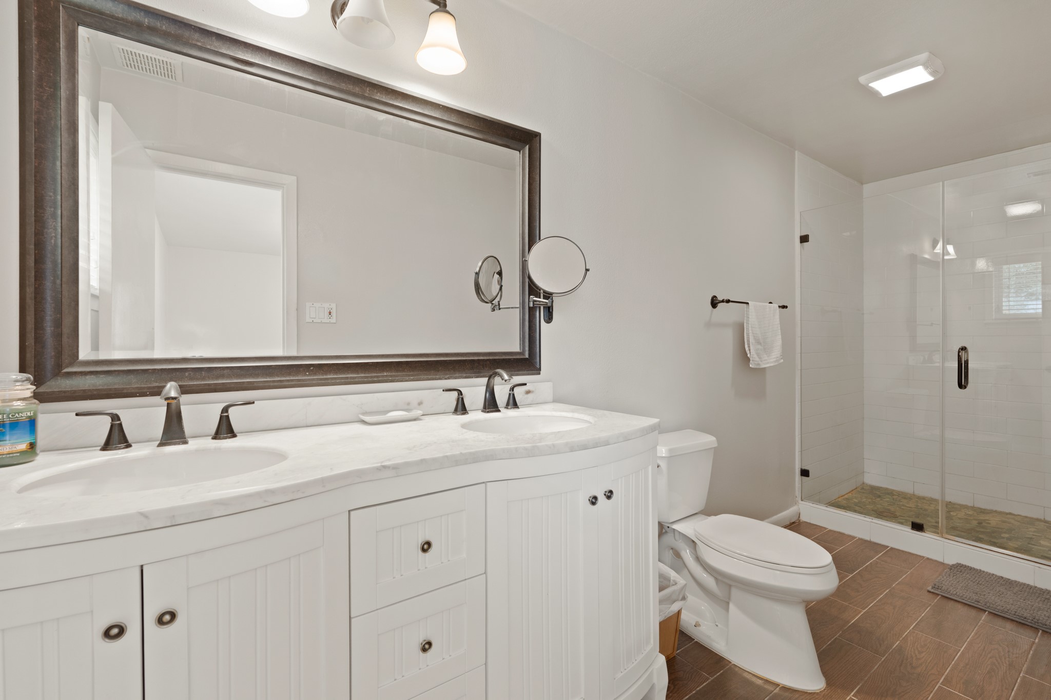 Houston, Texas, 77096, United States, 3 Bedrooms Bedrooms, ,2 BathroomsBathrooms,Residential,For Sale,1998285