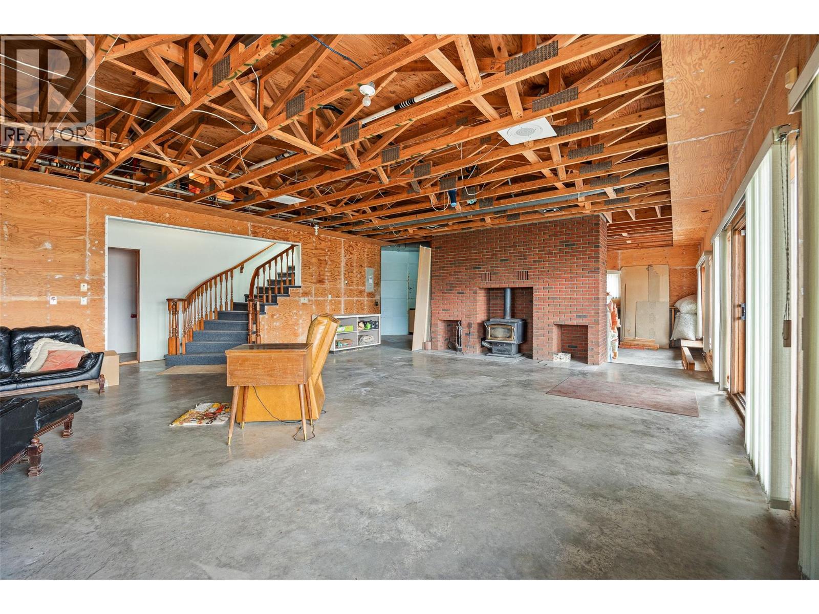 KELOWNA, British Columbia, V1V 1J5, CA, 2 Bedrooms Bedrooms, ,2 BathroomsBathrooms,Residential,For Sale,1948319