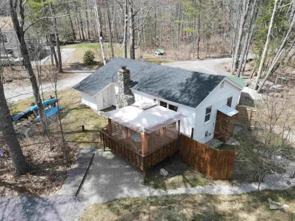 Croydon, New Hampshire, 03773, United States, 2 Bedrooms Bedrooms, ,1 BathroomBathrooms,Residential,For Sale,1927160