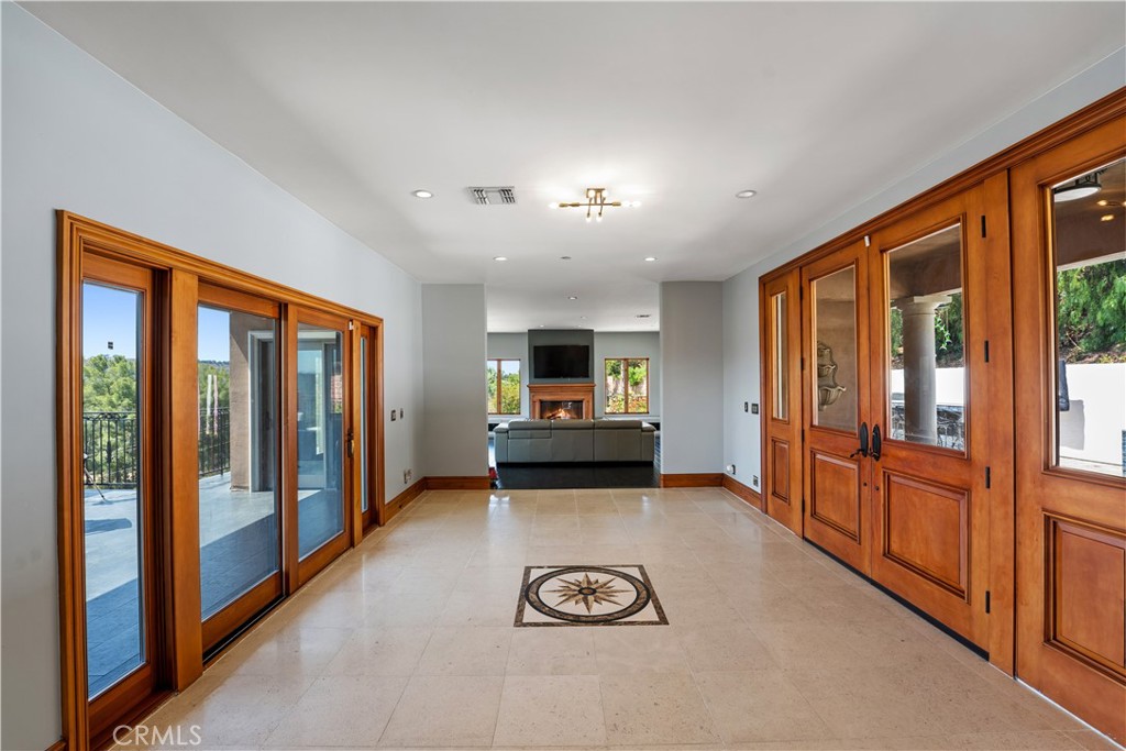 Calabasas, California, 91302, United States, 4 Bedrooms Bedrooms, ,4 BathroomsBathrooms,Residential,For Sale,1856479