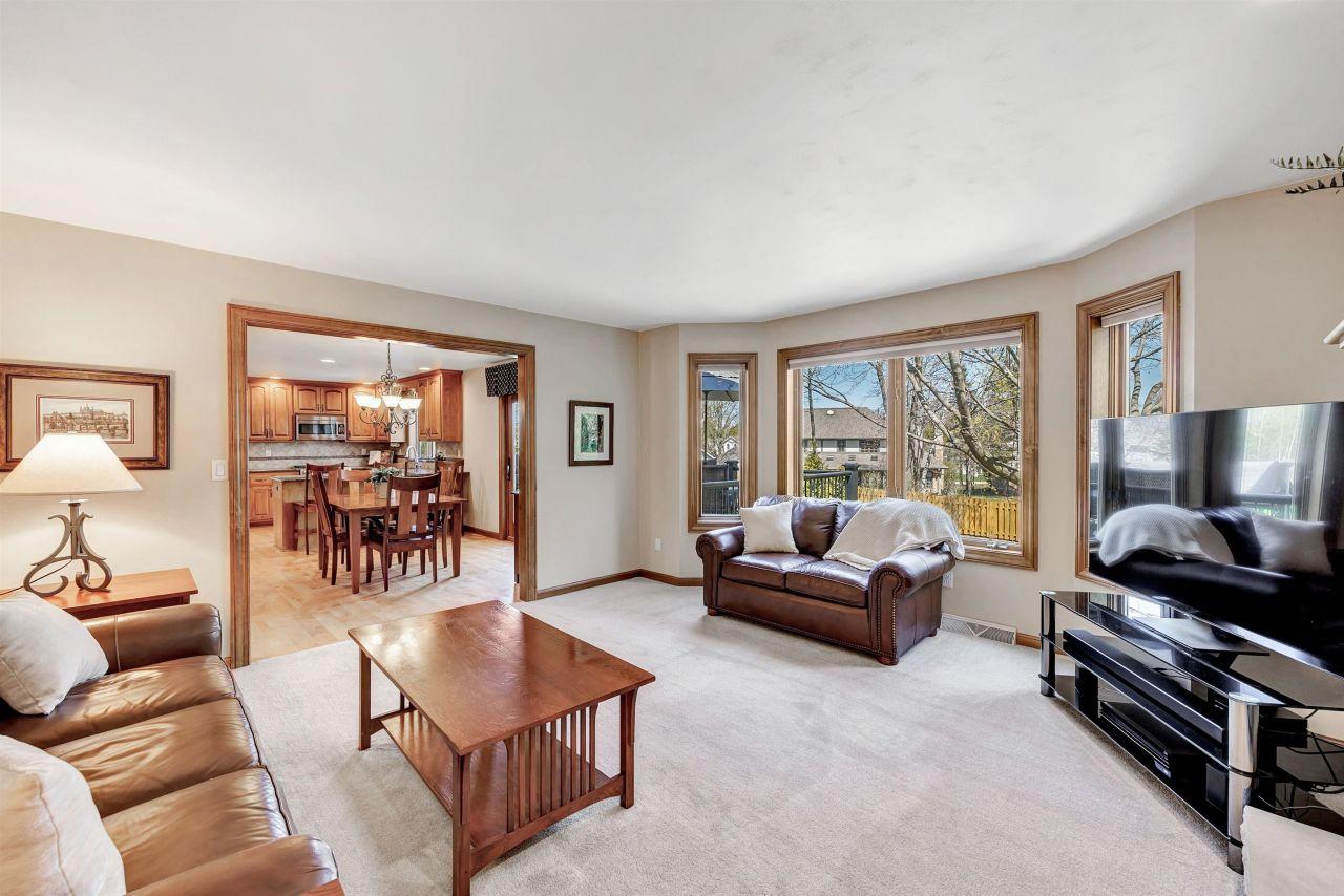GREEN BAY, Wisconsin, 54313, United States, 4 Bedrooms Bedrooms, ,3 BathroomsBathrooms,Residential,For Sale,1818283