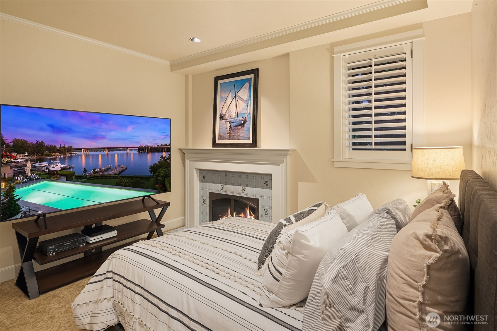 Bellevue, Washington, 98004, United States, 3 Bedrooms Bedrooms, ,4 BathroomsBathrooms,Residential,For Sale,1856686