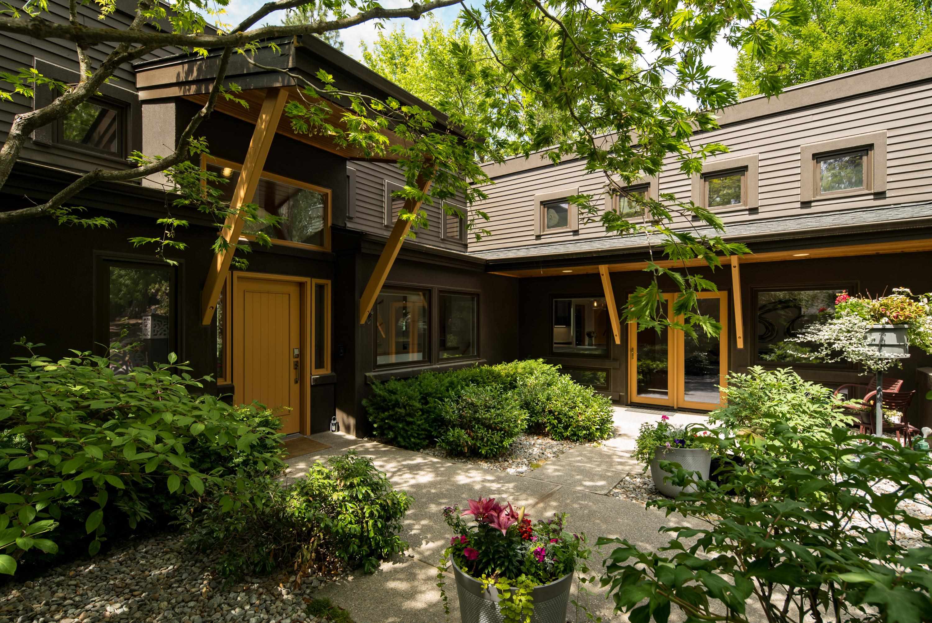 Spokane, Washington, 99223, United States, 4 Bedrooms Bedrooms, ,4 BathroomsBathrooms,Residential,For Sale,2002514