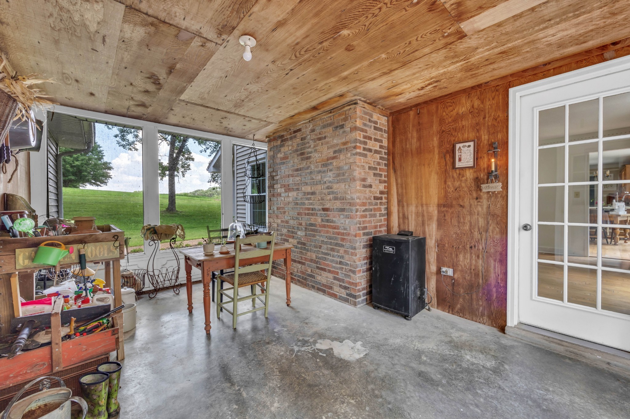 Clarksville, Tennessee, 37040, United States, 3 Bedrooms Bedrooms, ,4 BathroomsBathrooms,Residential,For Sale,1974190