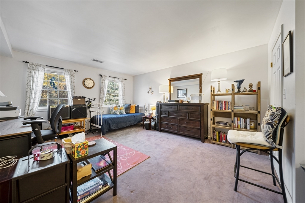 Salem, Massachusetts, 01970, United States, 3 Bedrooms Bedrooms, ,3 BathroomsBathrooms,Residential,For Sale,1990420