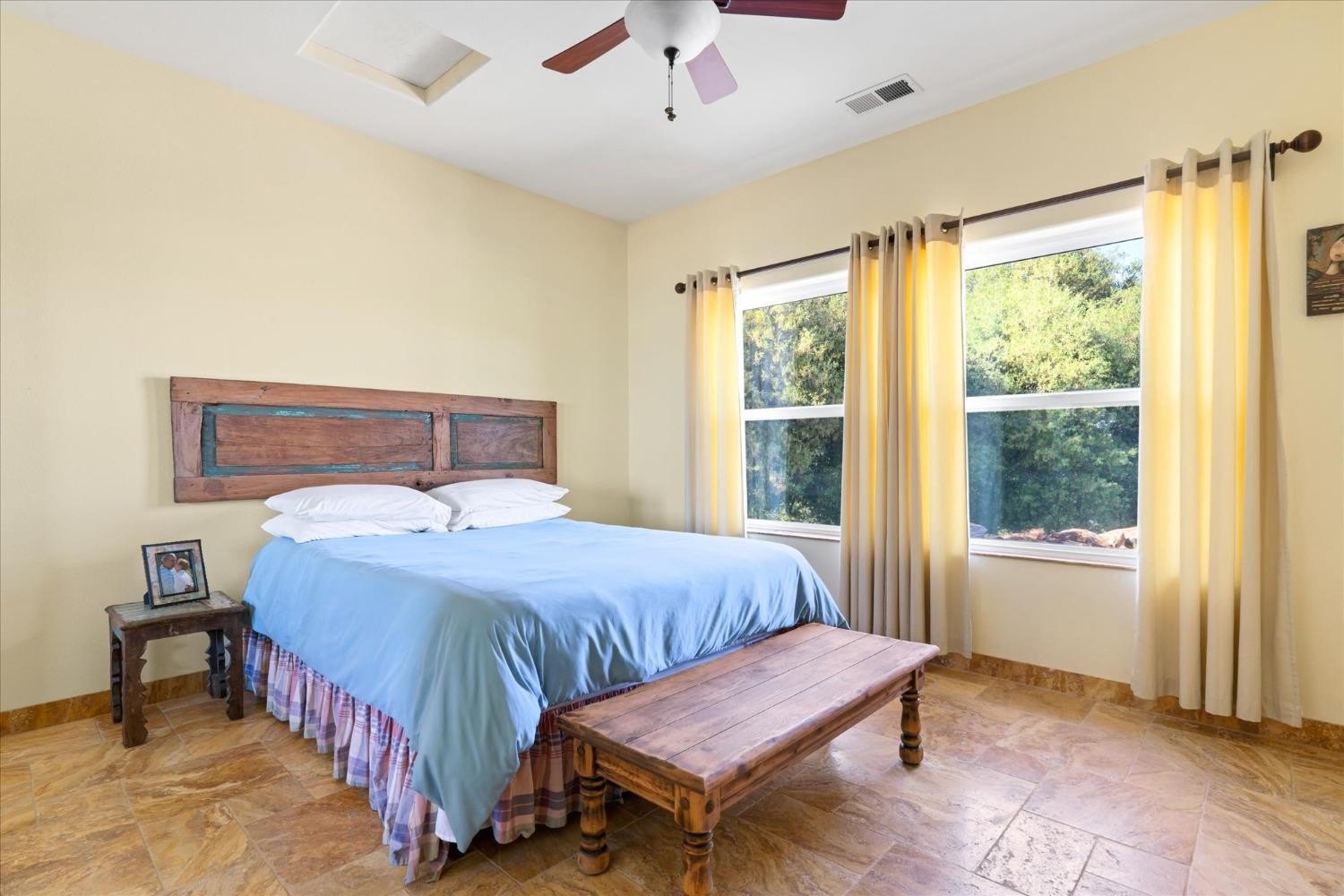 Angels Camp, California, 95222, United States, 4 Bedrooms Bedrooms, ,3 BathroomsBathrooms,Residential,For Sale,1990494