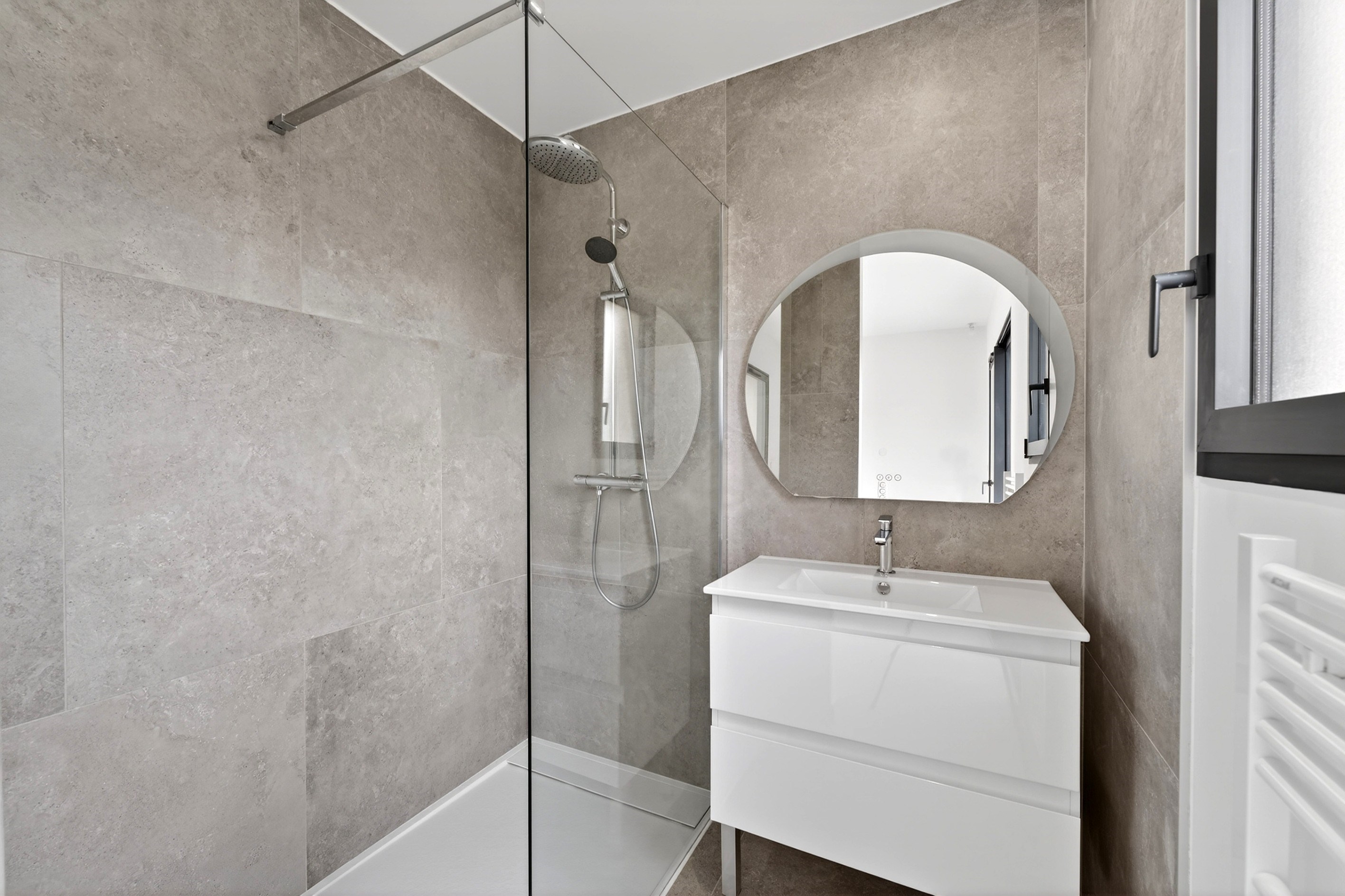  The Castellet – New Contemporary Home with Pool - 物件實景