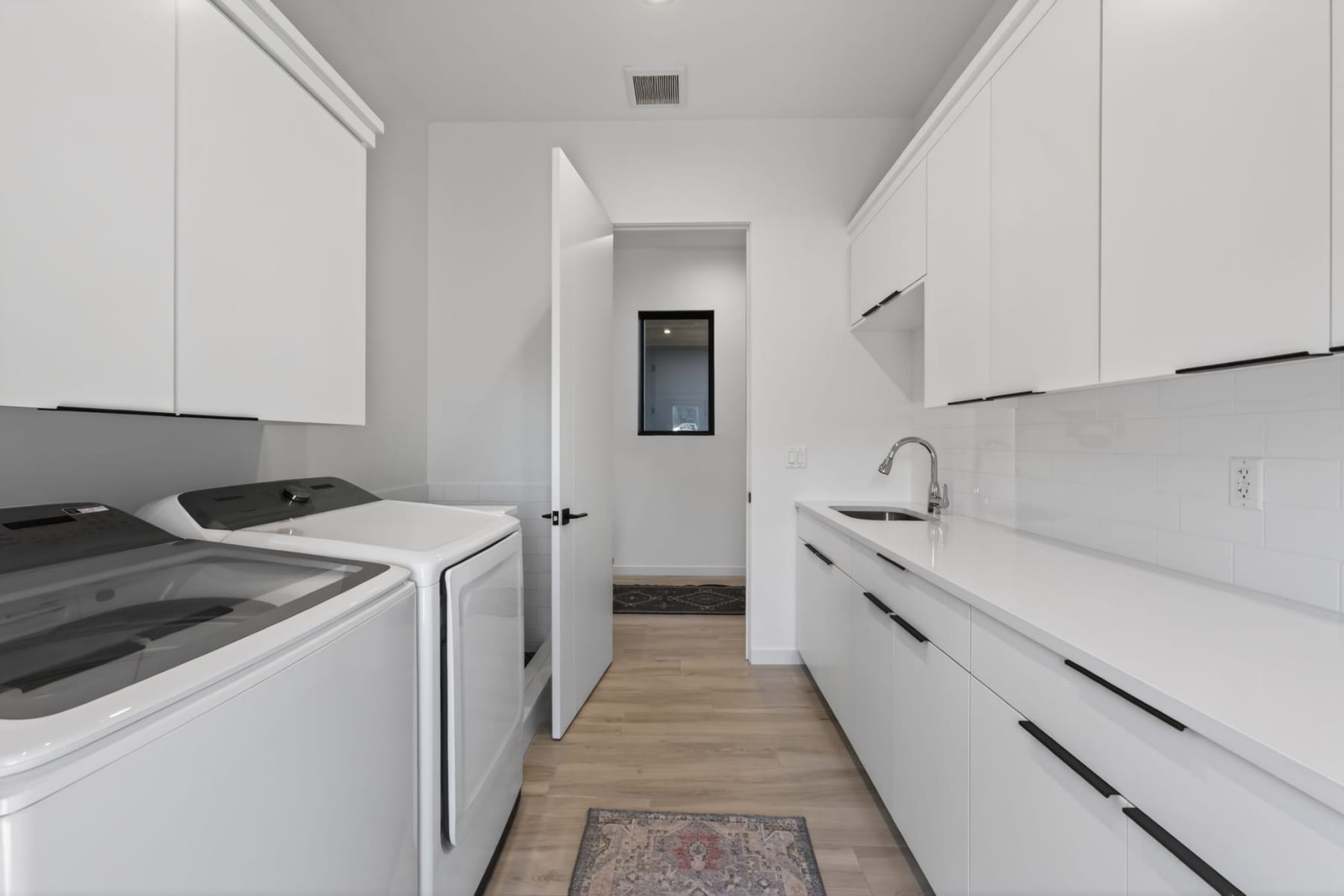  61404 SW Skene Trail Bend, OR 97702 - 物件實景