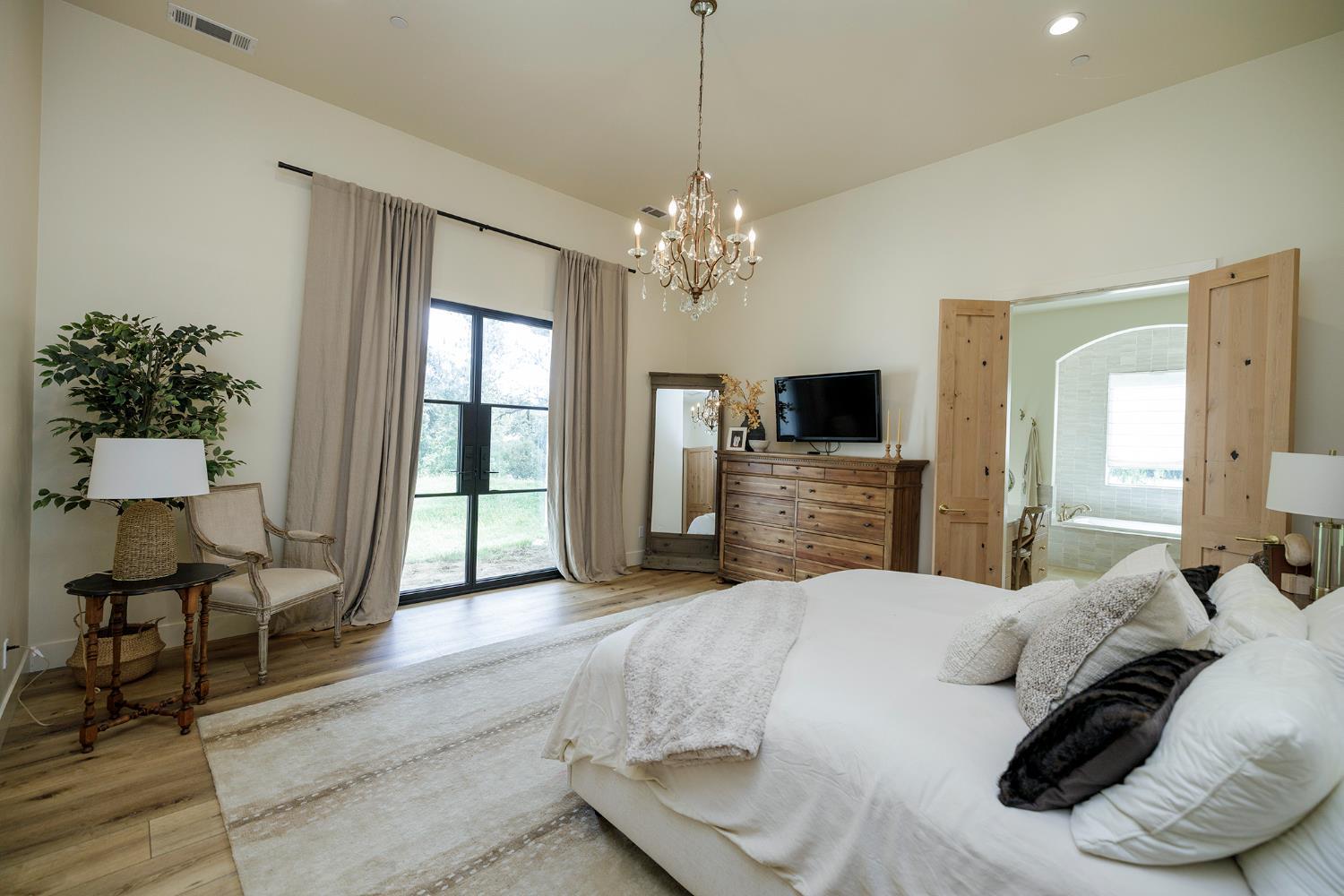 Modesto, California, 95357, United States, 4 Bedrooms Bedrooms, ,4 BathroomsBathrooms,Residential,For Sale,1976586