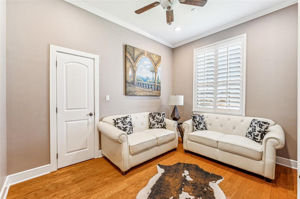 Granbury, Texas, 76048, United States, 4 Bedrooms Bedrooms, ,3 BathroomsBathrooms,Residential,For Sale,1978799