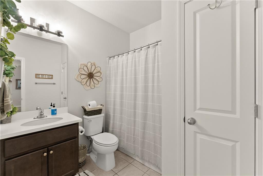 Cumming, Georgia, 30028, United States, 5 Bedrooms Bedrooms, ,4 BathroomsBathrooms,Residential,For Sale,1944997