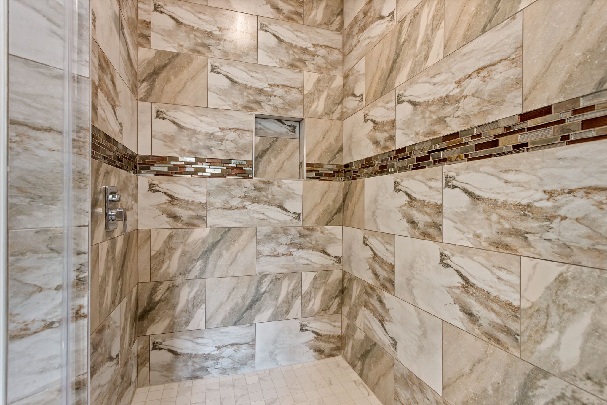  204 Crestwood Drive, Greenville, SC 29609 - 物件實景