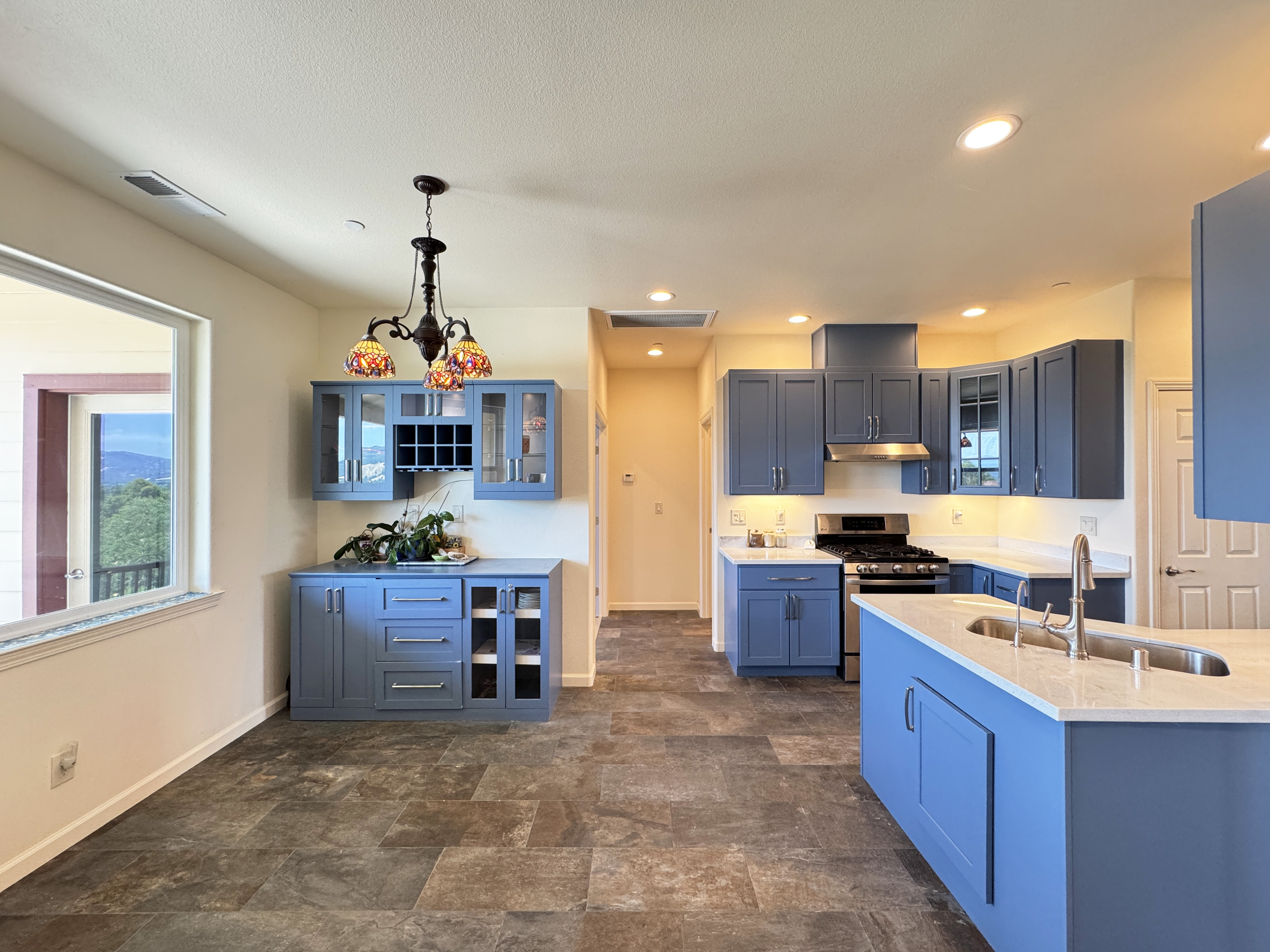 Redwood Valley, California, 95470, United States, 3 Bedrooms Bedrooms, ,3 BathroomsBathrooms,Residential,For Sale,1889817
