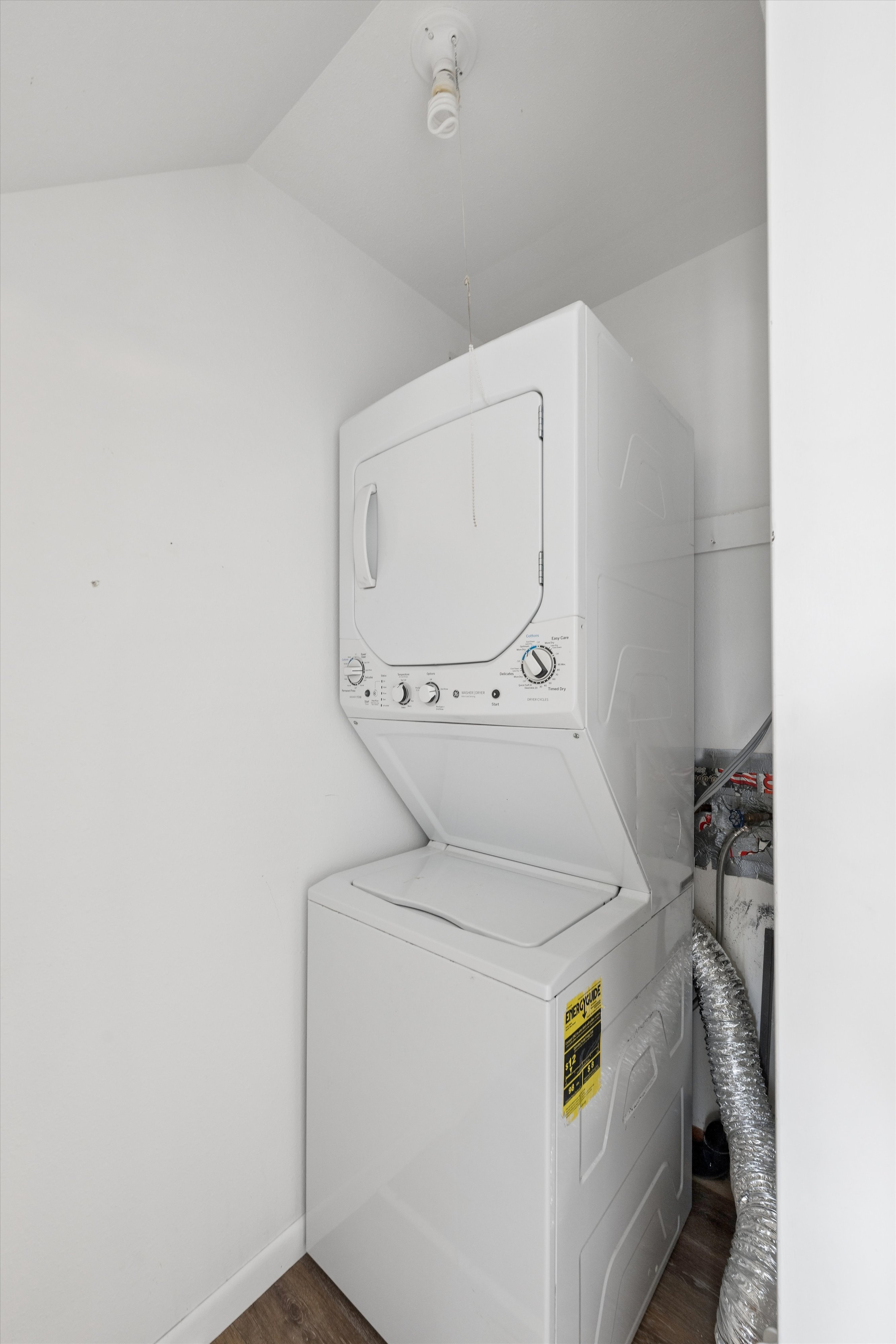  Duplex in Louisville - Each Unit is 2 Bedrooms/1 Bath - 物件實景