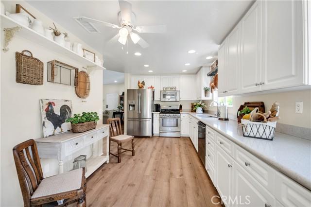Murrieta, California, 92562, United States, 2 Bedrooms Bedrooms, ,2 BathroomsBathrooms,Residential,For Sale,1892793