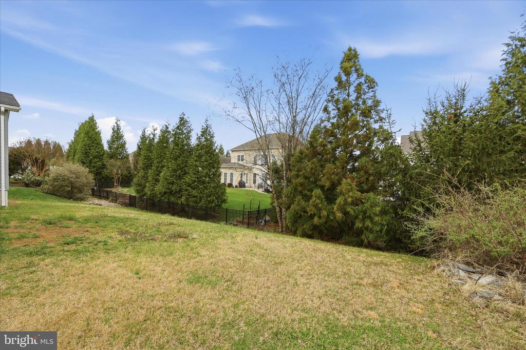 Winchester, Virginia, 22602, United States, 6 Bedrooms Bedrooms, ,5 BathroomsBathrooms,Residential,For Sale,2032756