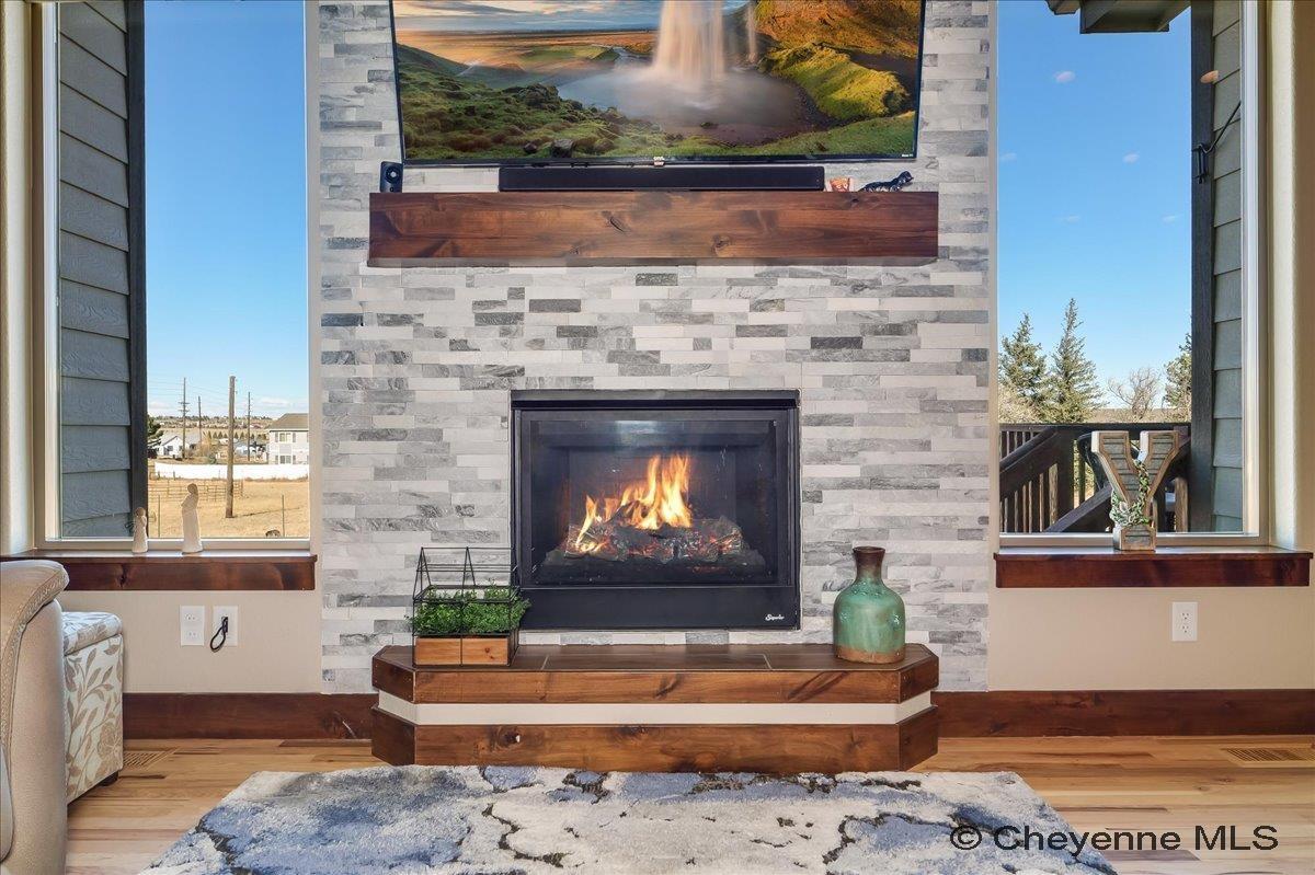 Cheyenne, Wyoming, 82009, United States, 5 Bedrooms Bedrooms, ,3 BathroomsBathrooms,Residential,For Sale,1989726