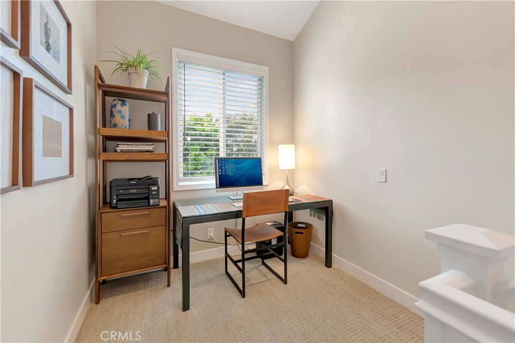 Huntington Beach, California, 92648, United States, 2 Bedrooms Bedrooms, ,3 BathroomsBathrooms,Residential,For Sale,1992033