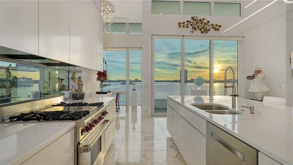 Sarasota, Florida, 34236, United States, 3 Bedrooms Bedrooms, ,5 BathroomsBathrooms,Residential,For Sale,1908406