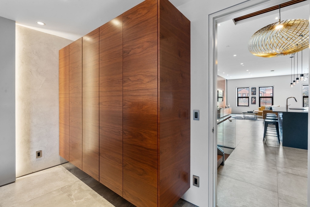 Boston, Massachusetts, 02115, United States, 2 Bedrooms Bedrooms, ,3 BathroomsBathrooms,Residential,For Sale,1818698