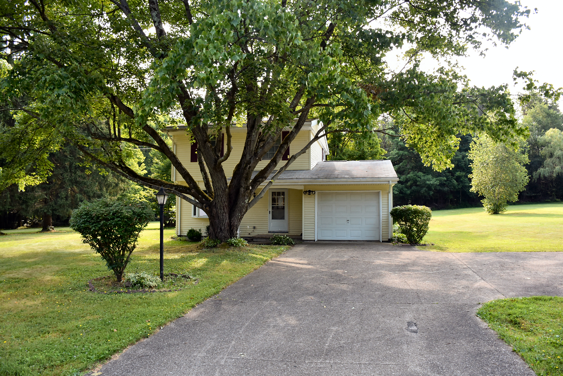 Oakview Dr, Meadville, PA 16335