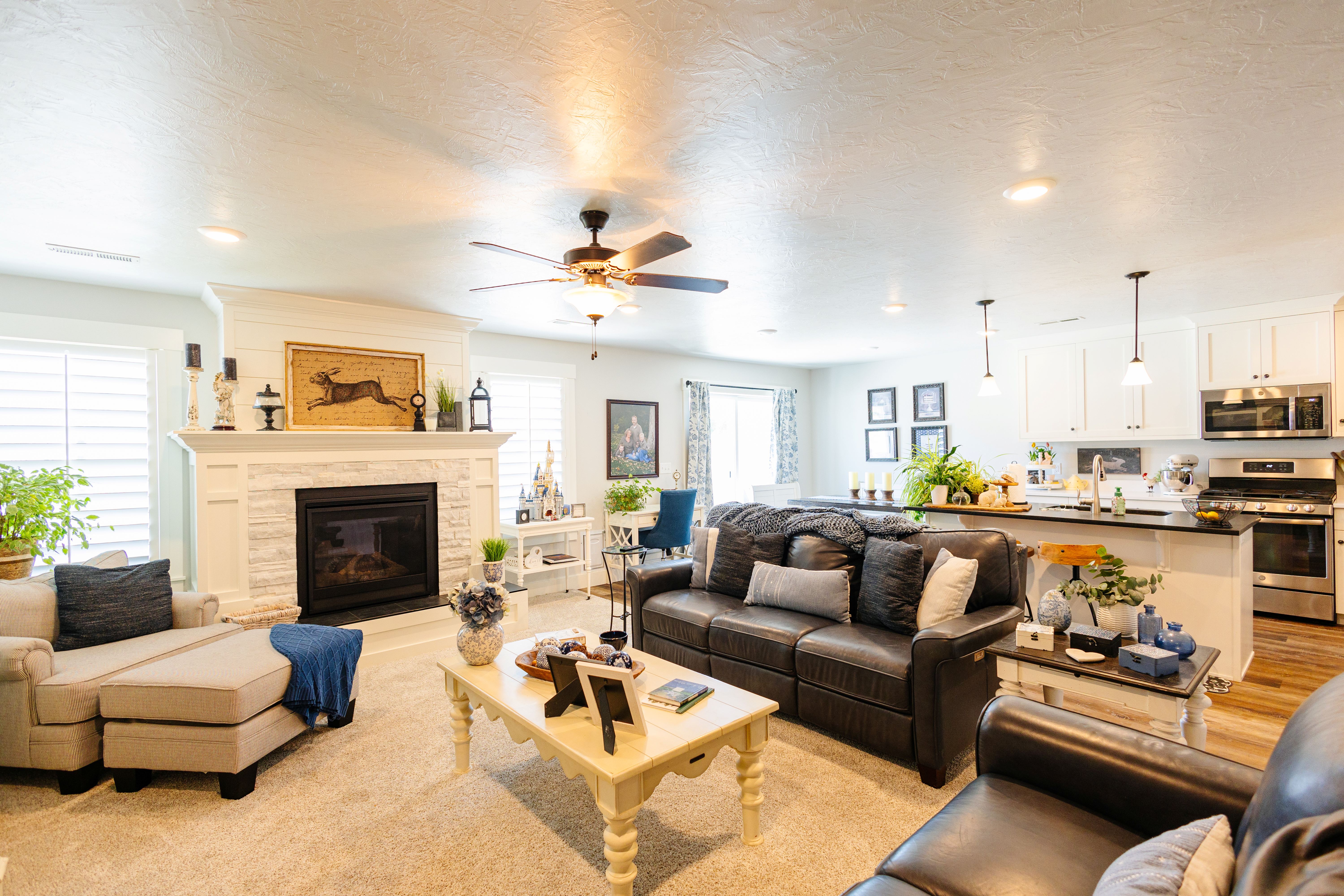 Hyde Park, Utah, 84318, United States, 4 Bedrooms Bedrooms, ,4 BathroomsBathrooms,Residential,For Sale,1921170