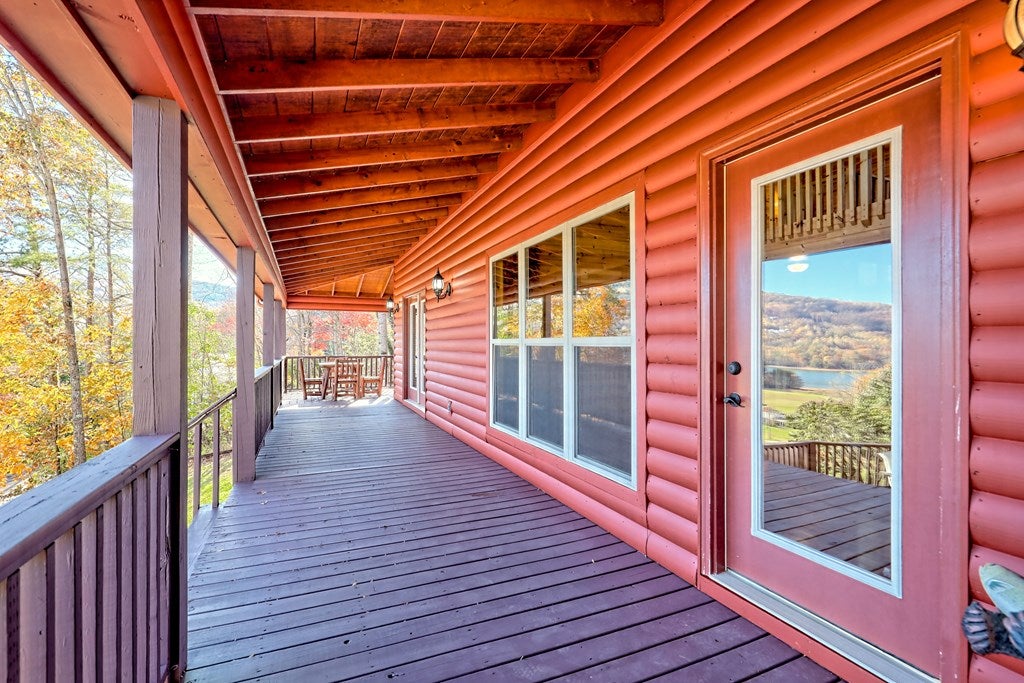 Young Harris, Georgia, 30582, United States, 4 Bedrooms Bedrooms, ,5 BathroomsBathrooms,Residential,For Sale,1987920