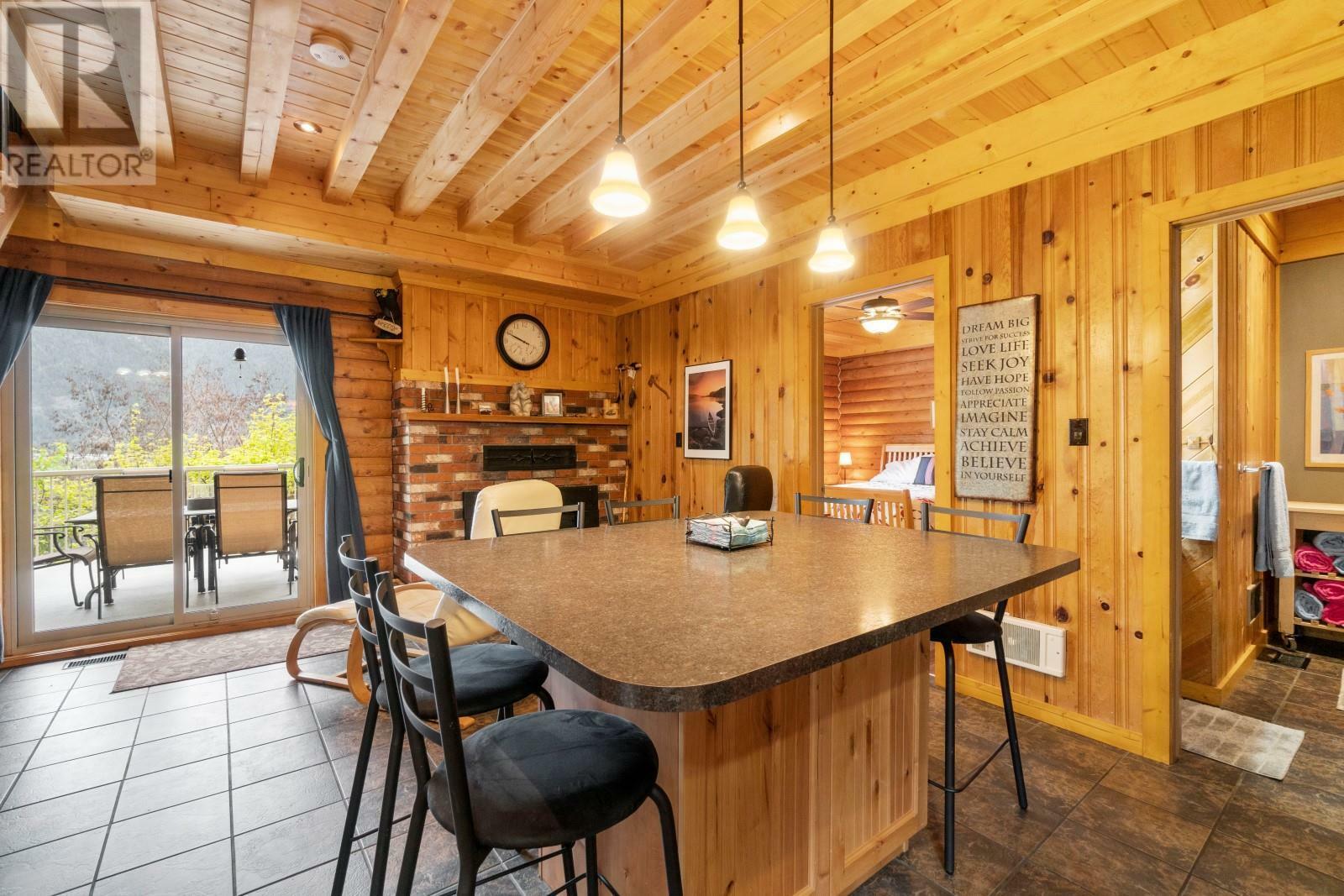 SICAMOUS, British Columbia, V0E 2V0, CA, 4 Bedrooms Bedrooms, ,3 BathroomsBathrooms,Residential,For Sale,1837612