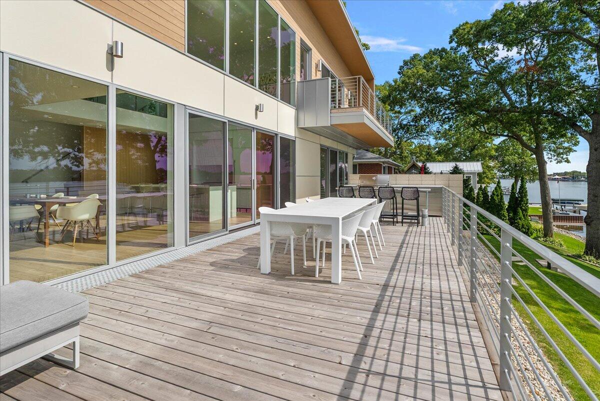 Holland, Michigan, 49424, United States, 3 Bedrooms Bedrooms, ,4 BathroomsBathrooms,Residential,For Sale,1948148