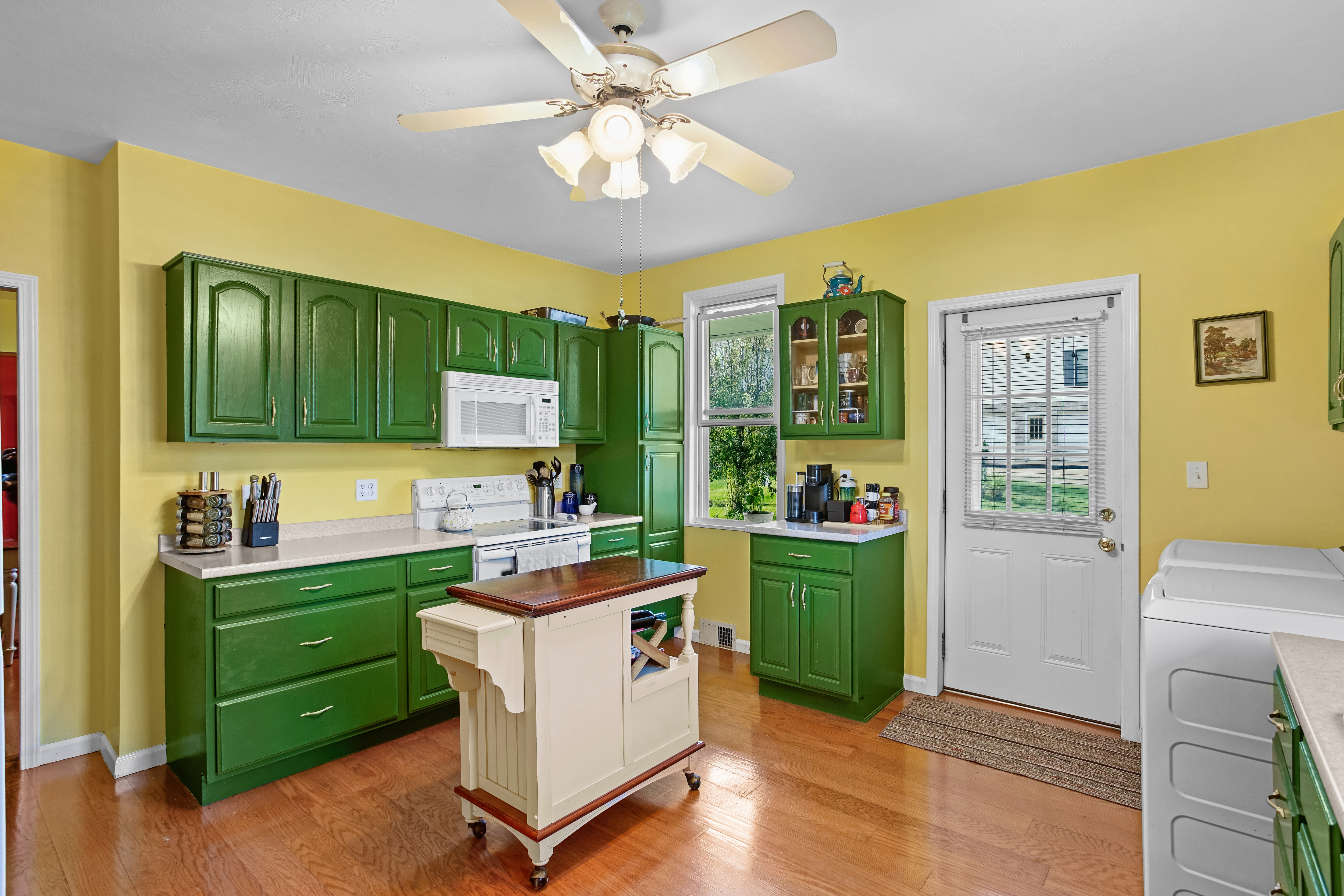  925 Walnut Street, Springdale, PA 15221 - 物件實景