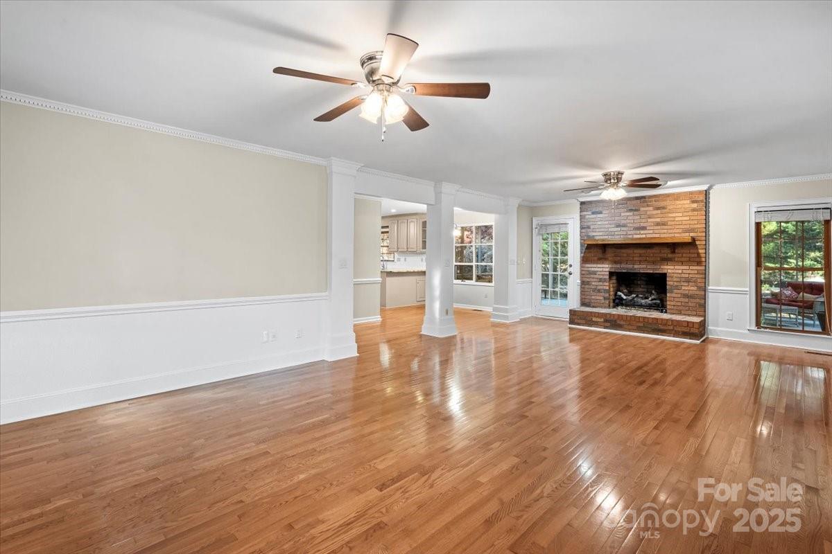 Kannapolis, North Carolina, 28081, United States, 3 Bedrooms Bedrooms, ,4 BathroomsBathrooms,Residential,For Sale,1989536