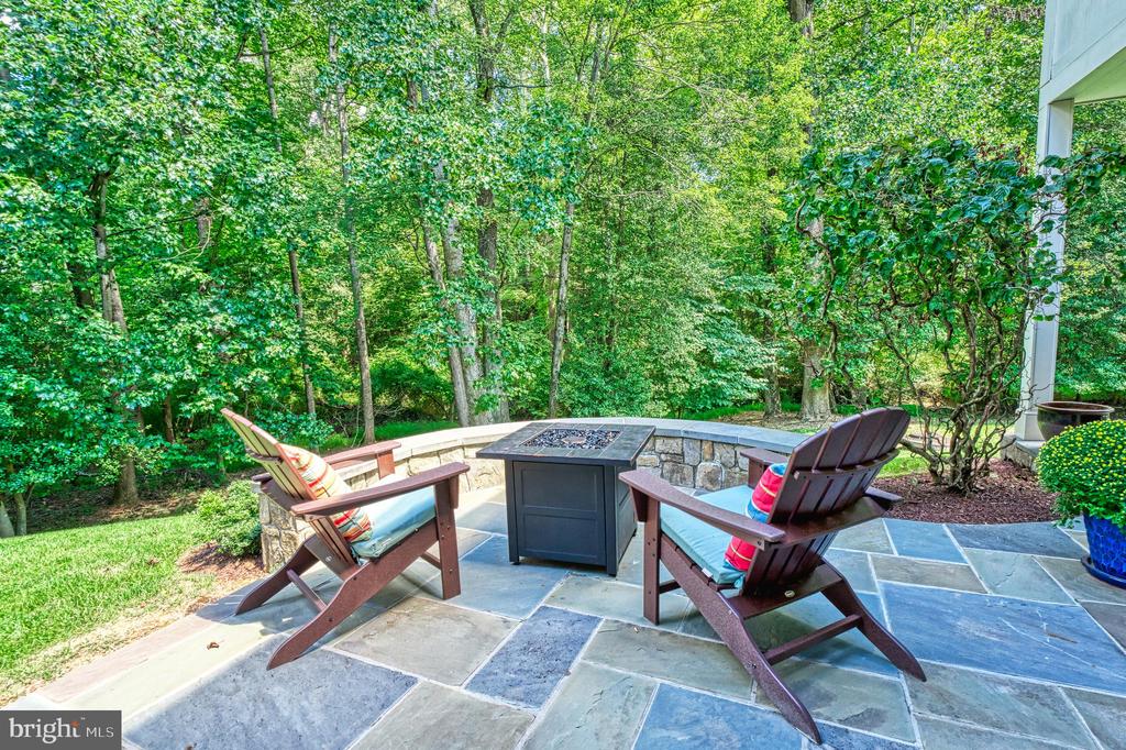 Vienna, Virginia, 22182, United States, 5 Bedrooms Bedrooms, ,6 BathroomsBathrooms,Residential,For Sale,1943879