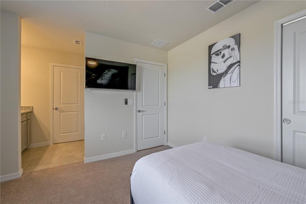 Davenport, Florida, 33897, United States, 9 Bedrooms Bedrooms, ,8 BathroomsBathrooms,Residential,For Sale,1964682