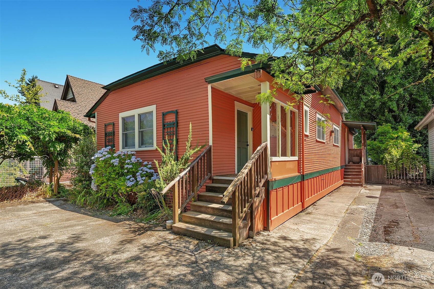 Seattle, Washington, 98112, United States, ,Residential,For Sale,1911178