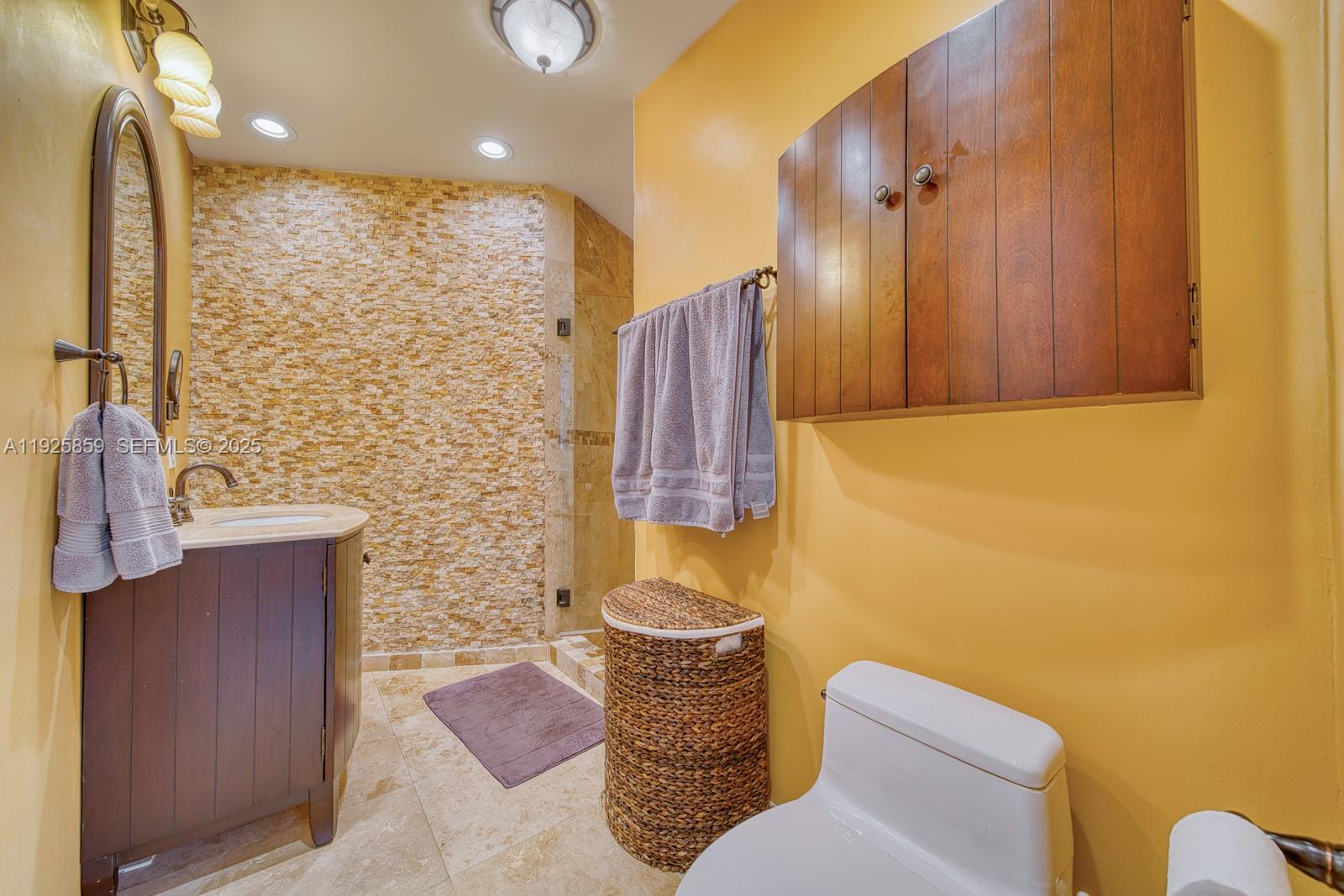 Pinecrest, Florida, 33156, United States, 3 Bedrooms Bedrooms, ,2 BathroomsBathrooms,Residential,For Sale,2003323